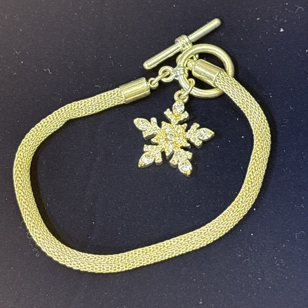 Nature's Masterpiece Snowflake Bracelet Sterling Silver Layered Crystal Charm